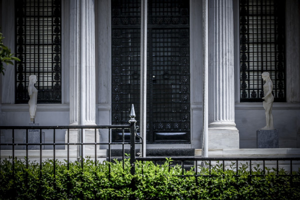 Μαξίμου: Θα ξεκολλήσει από το βούρκο ο κ. Μητσοτάκης;