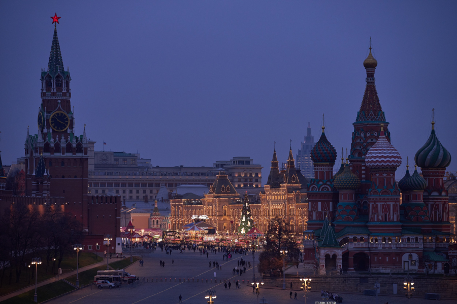 Η ΕΕ «παγώνει» επ’ αόριστον ρωσικά περιουσιακά στοιχεία ύψους 210 δισ. ευρώ