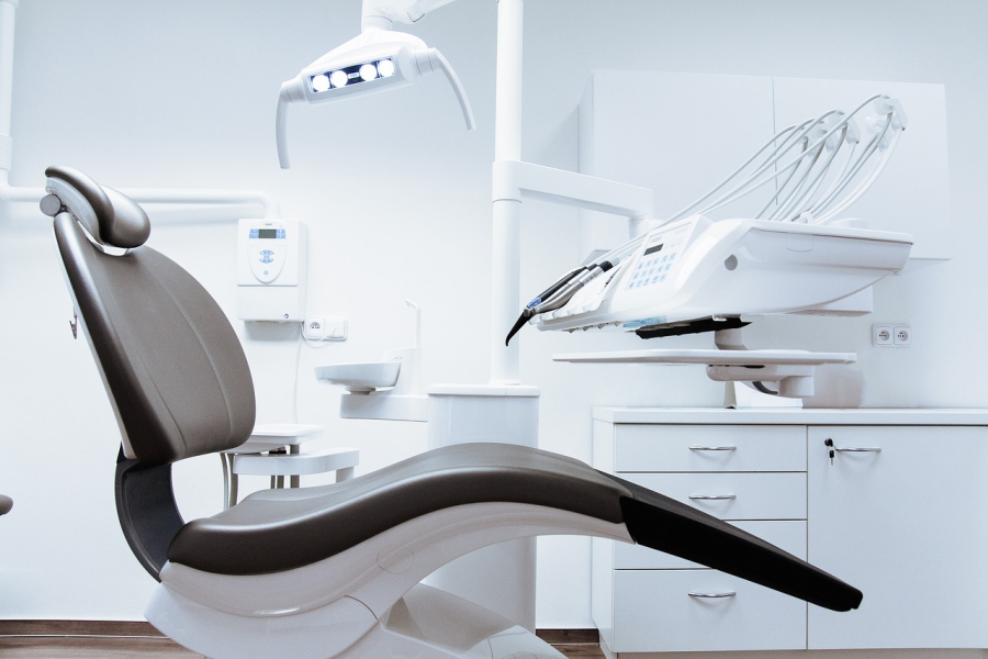 Η απαραίτητη προϋπόθεση για δωρεάν οδοντίατρο: Τι εργασίες καλύπτει το Dentist Pass
