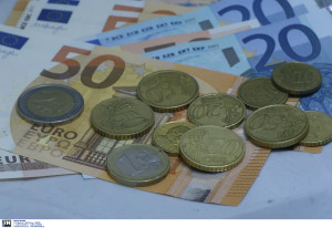 Επίδομα 534 ευρώ: Οι κατηγορίες εργαζομένων που μπαίνουν σε αναστολή, ποιες προθεσμίες «τρέχουν»