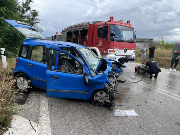 Σφοδρή σύγκρουση στο Αγρίνιο: Σοβαρά τραυματισμένη μία γυναίκα