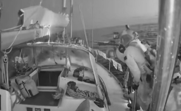 March to Gaza Greece: Απάνθρωπες οι συνθήκες κράτησης των μελών του στόλου, στέρησαν ακόμα και φαρμακευτική αγωγή