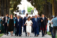 Η κυβέρνηση «έθαψε» τη μεγάλη επέτειο της δημοκρατίας