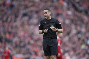 Σάλος στην Premier League με βίντεο στο οποίο διαιτητής βρίζει τον Γιούργκεν Κλοπ
