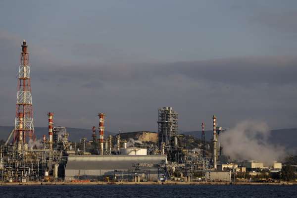 Ελληνικά διυλιστήρια: Σε ποια καύσιμα έχουν καταγραφεί οι μεγαλύτερες αυξήσεις τις τελευταίες 72 ώρες