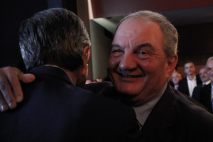 Παρών στην ομιλία Καραμανλή ο Αντώνης