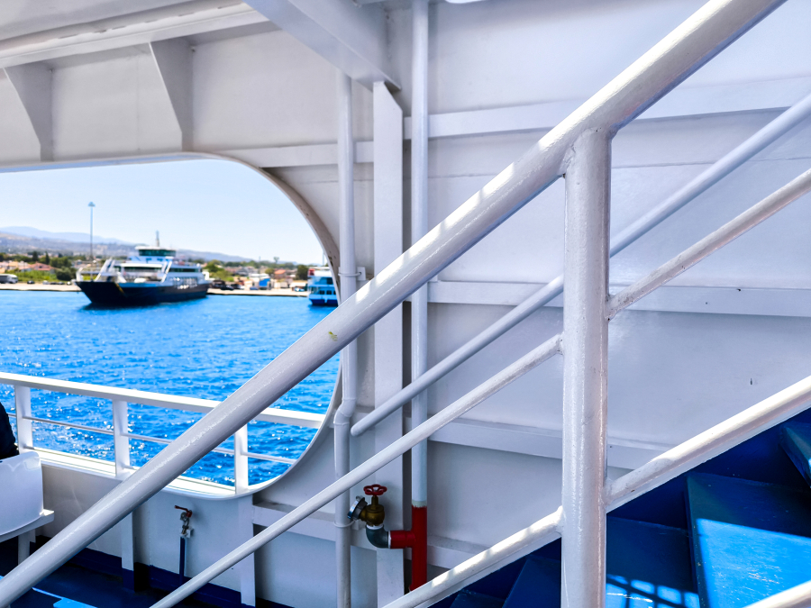 Τουαλέτες στα πλοία: Πλήθος καταγγελιών από τους ταξιδιώτες – Τι προβλέπει η νομοθεσία