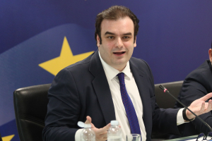 Handelsblatt για Eurogroup: Καλές πιθανότητες για εκλογή Πιερρακάκη