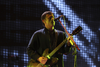 Kings of Leon: Ακύρωσαν συναυλίες, μετά το «τρελό ατύχημα» του τραγουδιστή της μπάντας
