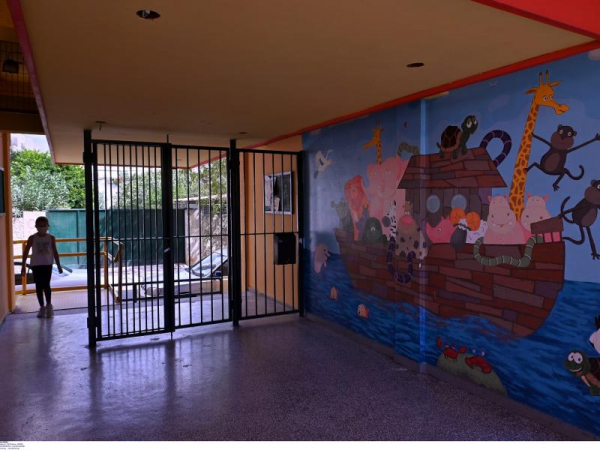 Ράμπες και χώροι υγιεινής για ΑμεΑ στα σχολεία του Δήμου Πετρούπολης