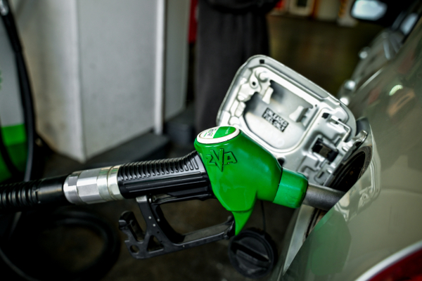 Έρχονται νέες αυξήσεις σε τρόφιμα, καύσιμα, μεταφορικά - Σενάρια για Fuel Pass και επιταγή ακρίβειας