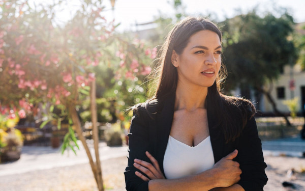 Μάγκυ Δούση: Η υποψήφια του ΣΥΡΙΖΑ δίνει την απάντηση για τις κλειδωμένες πόρτες του Μαξίμου