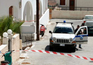 Άγριος ξυλοδαρμός 33χρονου στη Σαντορίνη από 4 άτομα, συλλήψεις από την Αστυνομία