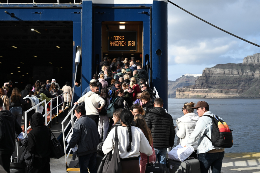 Σαντορίνη: 200 σεισμοί άνω των 3 Ρίχτερ από το Σάββατο - Τα νέα μέτρα για τους πολίτες