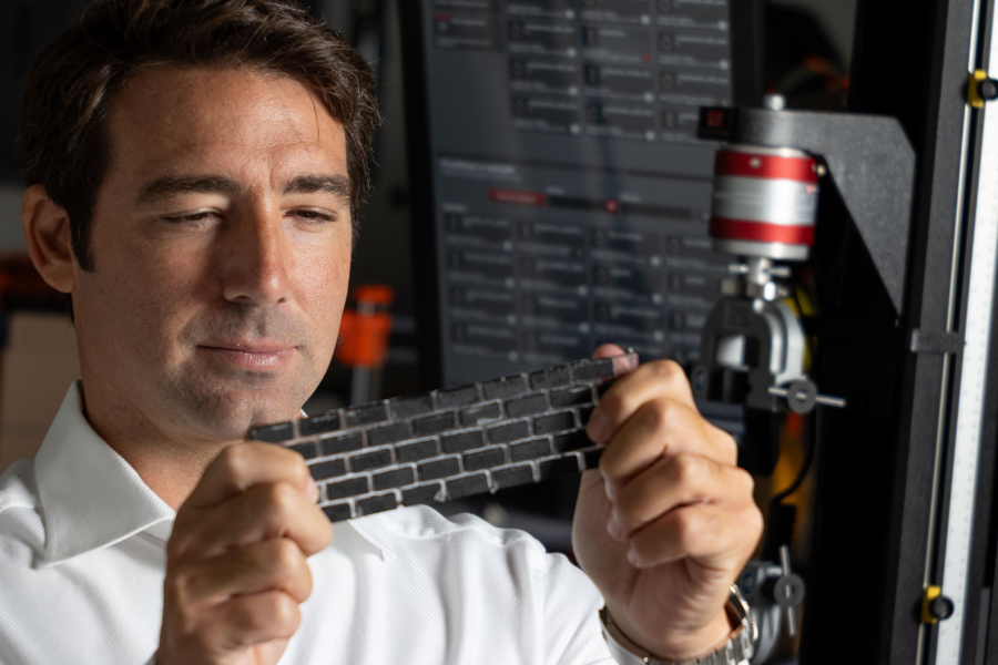 Έλληνας μηχανικός εμπνέεται από τα κοχύλια και φτιάχνει αξιόπιστες κατασκευές με αναξιόπιστα υλικά