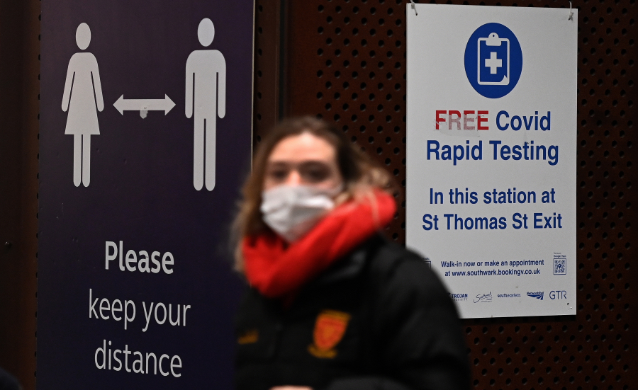 Καμπανάκι ECDC για τη μετάλλαξη Όμικρον: «Θα προκαλέσει ακόμα περισσότερες νοσηλείες και θανάτους»