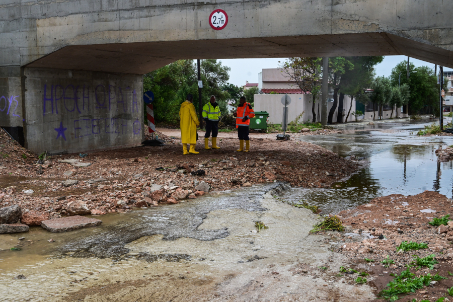 Κακοκαιρία Byron: Ποιοι δρόμοι άνοιξαν και ποιοι παραμένουν κλειστοί