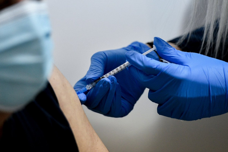 Από σήμερα ανοίγει η πλατφόρμα ραντεβού για εμβολιασμό 40 - 44 ετών