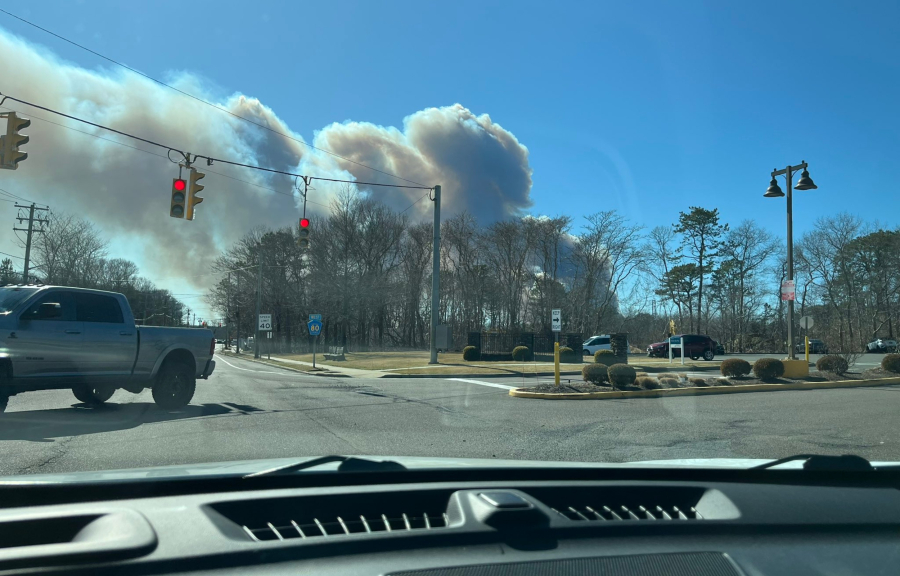 ΗΠΑ: Τεράστια φωτιά στο Λονγκ Άιλαντ - Σε κατάσταση έκτακτης ανάγκης η περιοχή