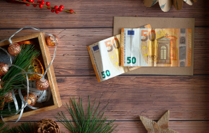 Δώρο Χριστουγέννων: Τι ισχύει για όσους δεν το πληρώθηκαν