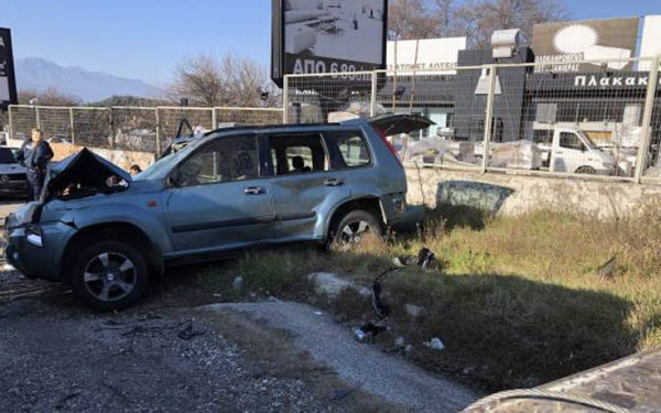 Καβάλα: Ένας νεκρός από ανατροπή ΙΧ που μετέφερε παράνομα μετανάστες