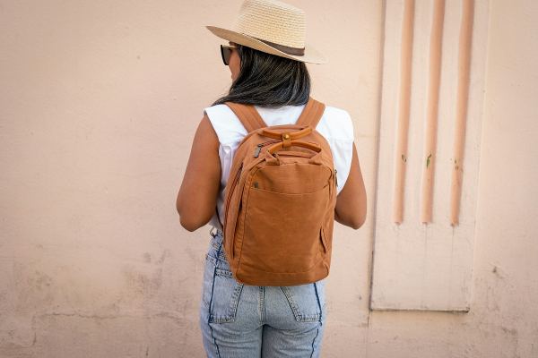 Γκρίζα μαλλιά: Η ερώτηση που πρέπει να κάνεις στο γιατρό σου όταν δεις τις πρώτες λευκές τρίχες