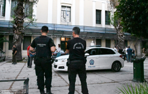 Καταδίωξη στο Άργος: Προφυλακίστηκαν οι αστυνομικοί που πυροβόλησαν τον 20χρονο