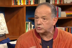 Φωκάς Ευαγγελινός: Το «spoiler» για τη Μαρίνα Σάττι, η Έλενα Παπαρίζου και η αποτυχία με τη Demy