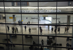 Τι αλλάζει από σήμερα στα ταξίδια στη Μεγάλη Βρετανία, πόσο κοστίζει η νέα ΕΤΑ