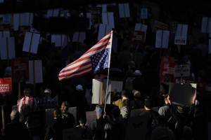 Η ξενοφοβία κυριαρχεί στον κόσμο: O βολικός τρόπος διακυβέρνησης