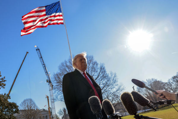 Ντόναλντ Τραμπ: «Σταματούν οι δολοφονίες στο Ιράν»