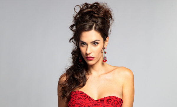 «Πόρτο Λεόνε»: Η Ιζαμπέλλα Φούλοπ αποκαλύπτει – «Έρχονται εξελίξεις και ανατροπές»