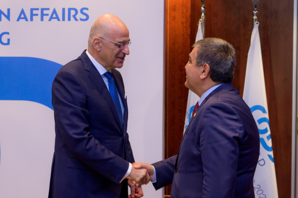 Τετ α τετ Δένδια με τον υφυπουργό Εξωτερικών της Τουρκίας - «Τι κάνει ο Τσαβούσογλου;»