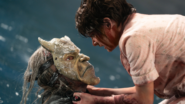 Τρόμος στα ελληνικά σινεμά και καταποντισμός για τη «Γυναίκα Αράχνη» Τζένιφερ Λόπεζ