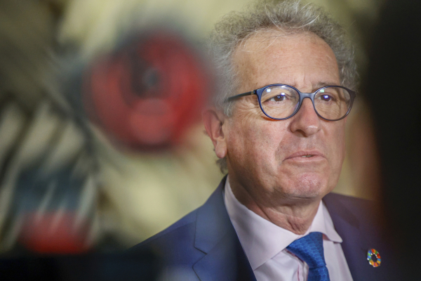 Regling Warns of Three ‘Existential’ Threats to Europe, Hails Greece’s Economic Progress