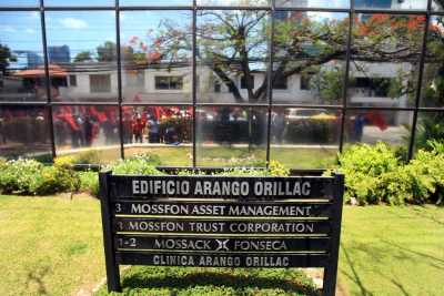 Panama Papers: Νέα έρευνα στα γραφεία της Mossack Fonseca