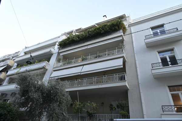 Μαρτυρία στο Dnews: 27χρονος περιγράφει όσα έζησε στην «κλινική» όπου πέθανε ο Γιώργος Μαζωνάκης