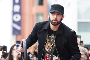 Πέθανε η μητέρα του Eminem – Η ταραχώδης σχέση τους, μέσα από τα τραγούδια του