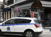 Νίκαια: Αγρια επίθεση κατά 63χρονης - Τη γρονθοκόπησε ληστής για να της πάρει έναν χρυσό σταυρό