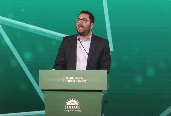 ΠΑΣΟΚ-Σπυρόπουλος: «Η συμβολή του Πολυτεχνείου στην αποδυνάμωση της Χούντας είναι ιστορικά επαληθευμένη»