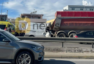 Σοκαριστικό τροχαίο στον Κηφισό πριν από λίγο: Φωτογραφία που κόβει την ανάσα (εικόνα & βίντεο)