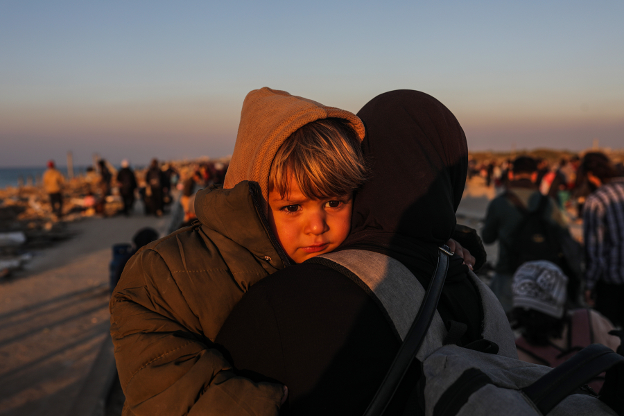 Γάζα: Παλαιστίνιοι ξαναβρίσκονται με τους αγαπημένους τους