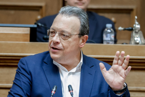 Φάμελλος: Ανοιχτή η πόρτα για το ΠΑΣΟΚ, κλειστή για την Κωνσταντοπούλου