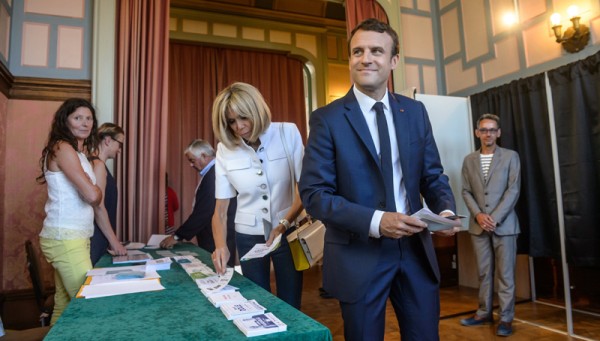 Προς ρεκόρ αποχής ο α' γύρος των γαλλικών βουλευτικών εκλογών