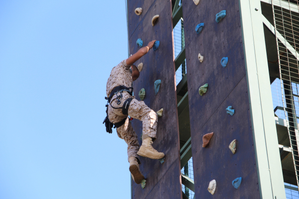 Προκήρυξη για την προσλήψεις στην Στρατιωτική Σχολή Ευελπίδων