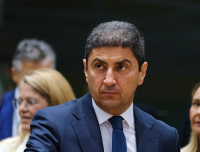 Εκτός Βουλής για 15 μέρες ο Αυγενάκης - Η «καμπάνα» Τασούλα στον πρώην υπουργό