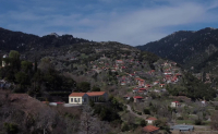 Το αυθεντικό χωριό της Πελοποννήσου που ελάχιστοι γνωρίζουν