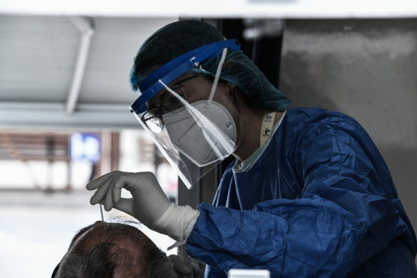 Ο «χάρτης» της διασποράς: 527 κρούσματα στην Αττική, 441 στη Θεσσαλονίκη