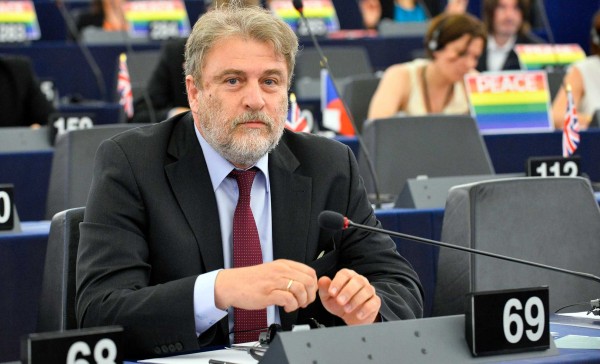 Μαριάς: Χιλιάδες λαθρομετανάστες εγκλωβίστηκαν στην Ελλάδα βάσει σχεδίου