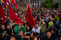 Στεγαστική κρίση: Κρίσιμη ψηφοφορία στην Ισπανία, πλήθος διαδηλωτών έξω από το κοινοβούλιο - Στο «τραπέζι» του Σάντσεθ οι πρόωρες εκλογές